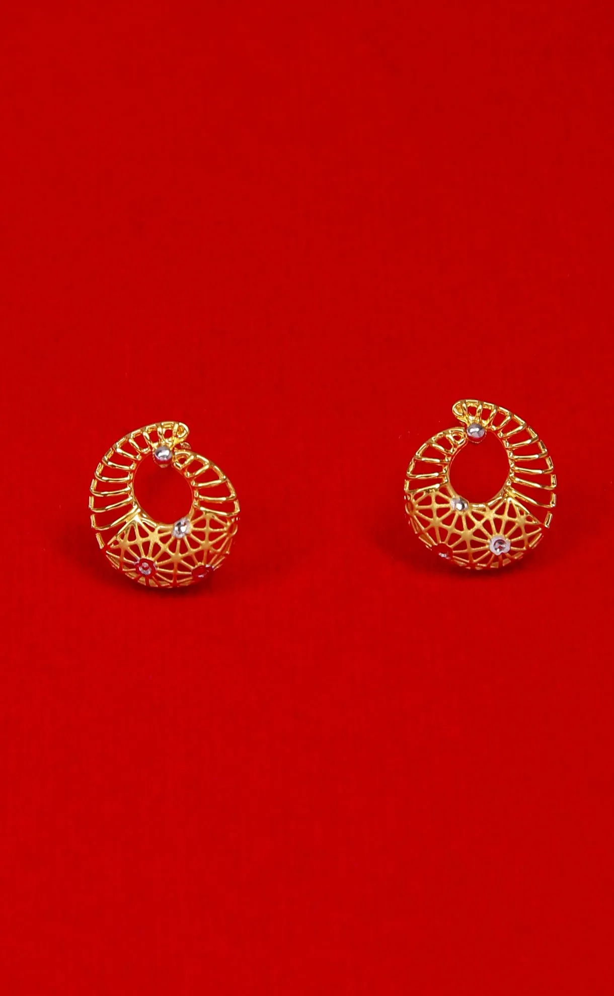 22 KT Designer Gold  Pendant Set (D138)