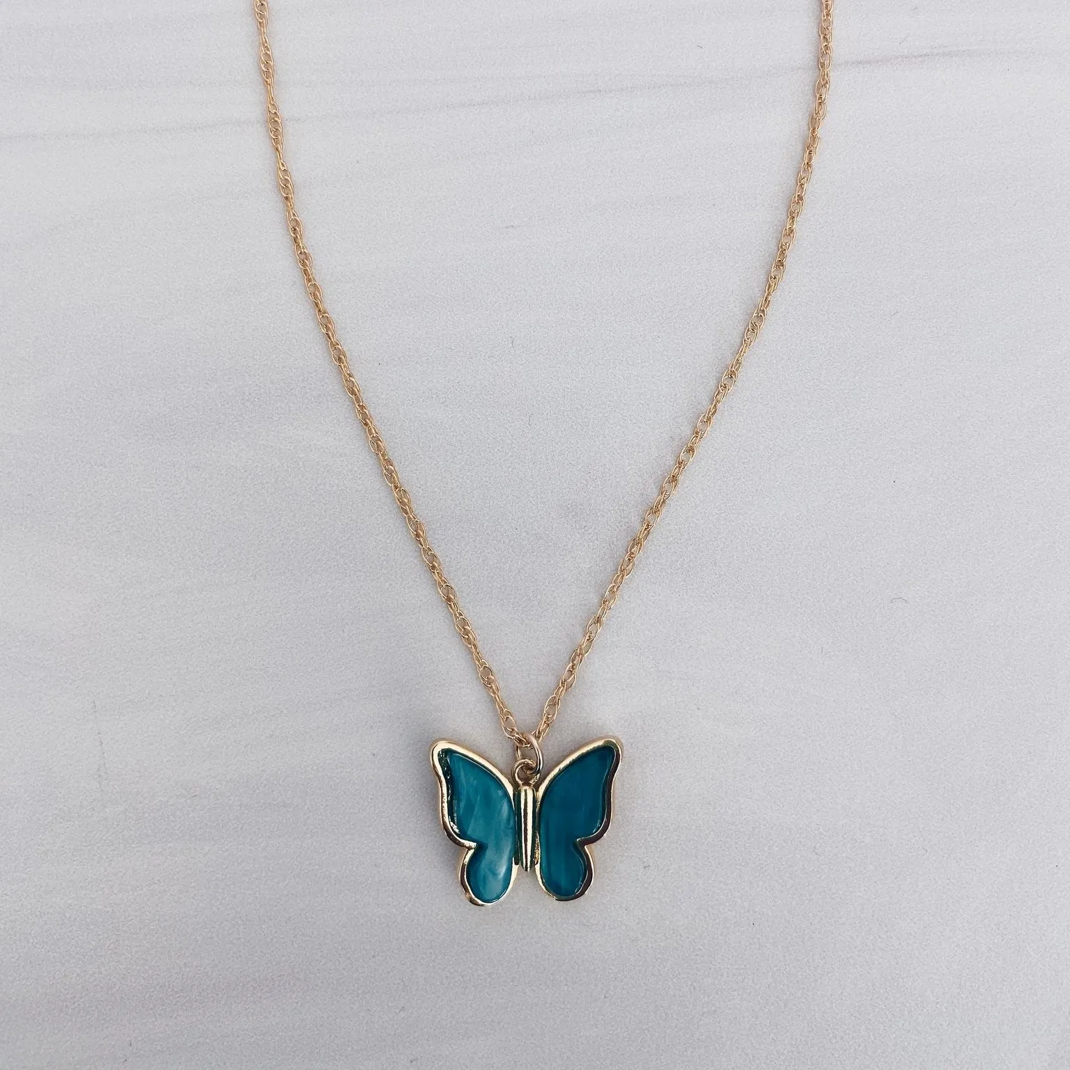 MAC & RY JEWELRY - PEARLIZED ENAMEL BUTTERFLY NECKLACE