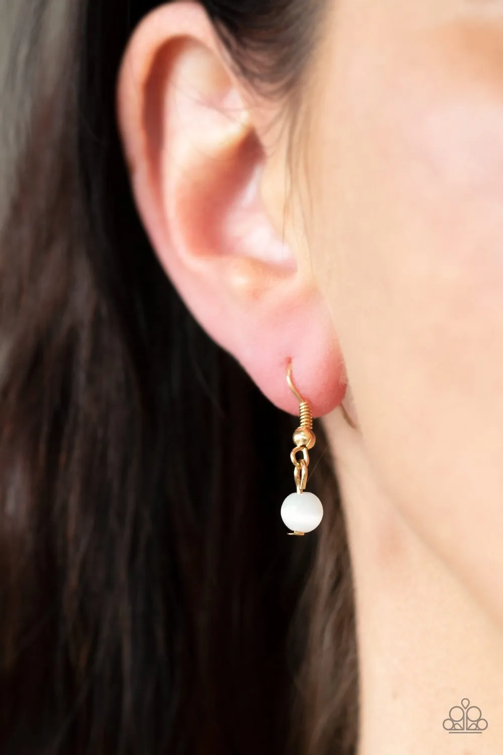 Paparazzi Hook, VINE, And Sinker - Gold Necklace